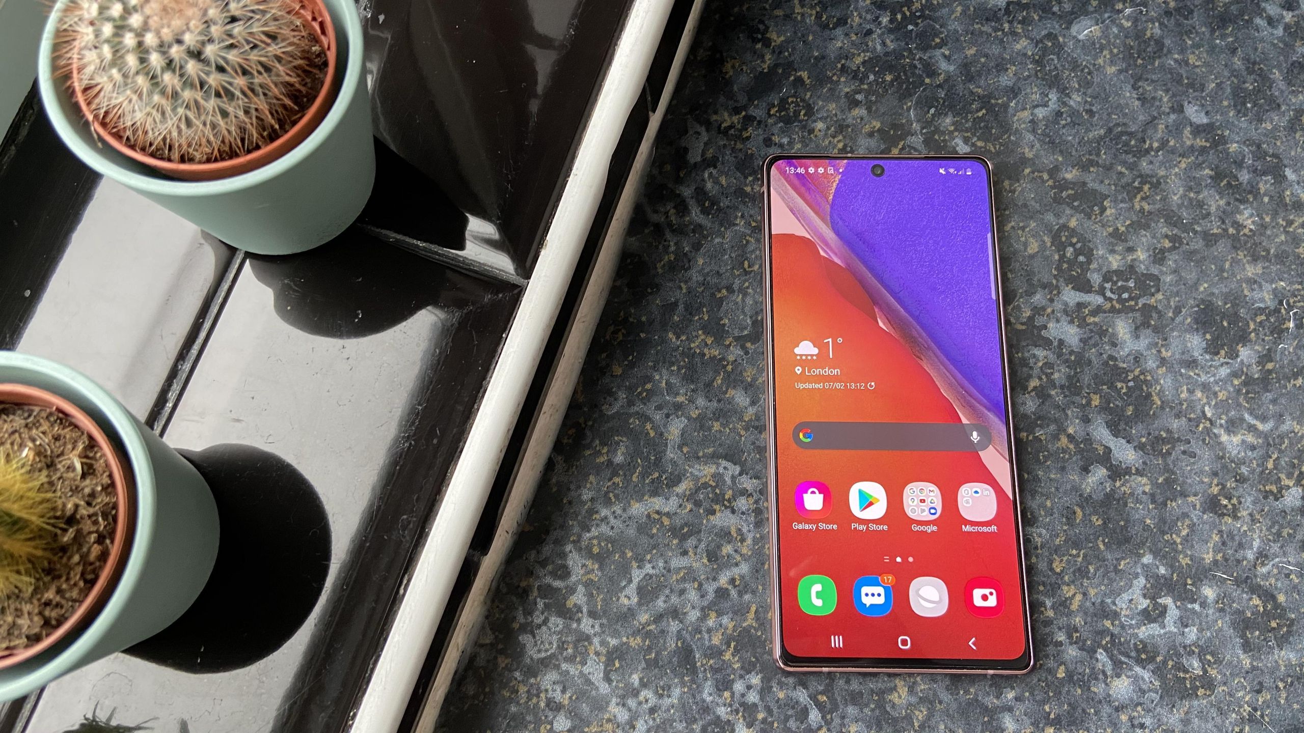 Samsung Galaxy Note20 — alternate view