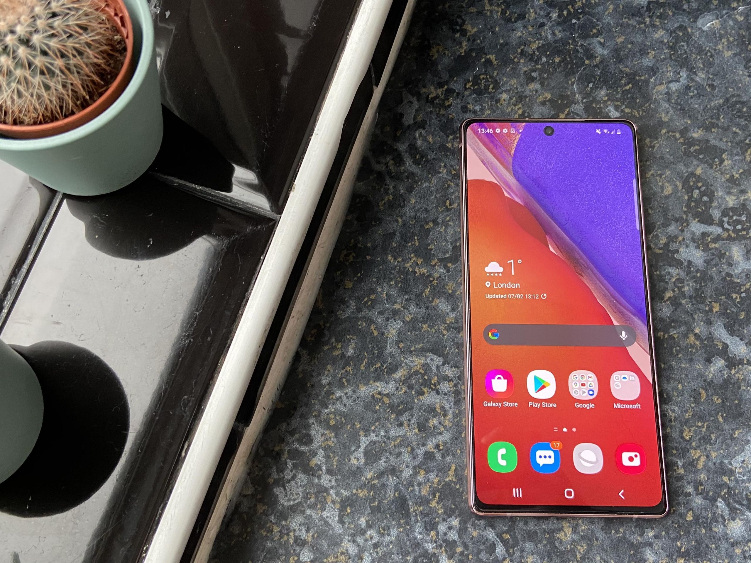 Samsung Galaxy Note20 — alternate view