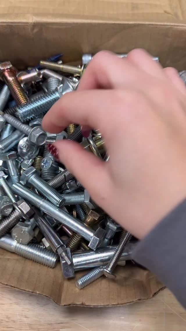 All About Machine Screws — alternate view