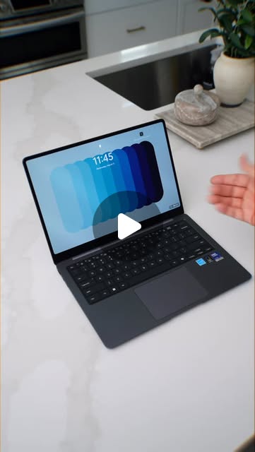 Samsung Galaxy Book6 Pro Ultra X7 1tb Np960xjg Kg2fr — alternate view