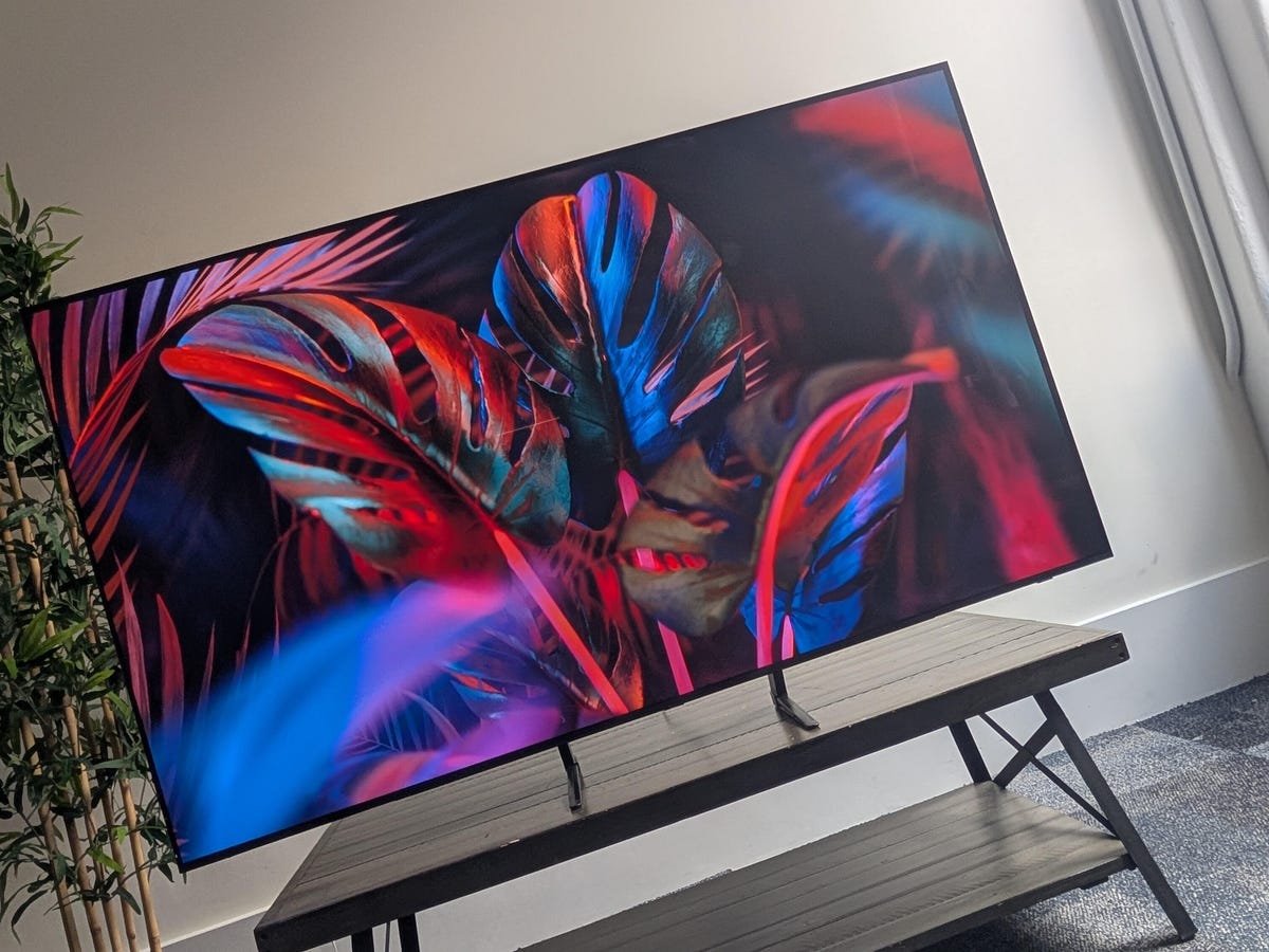 Samsung S90f 48 Inch Oled 4k Vision Ai Smart Tv Qn48s90faexzc — alternate view