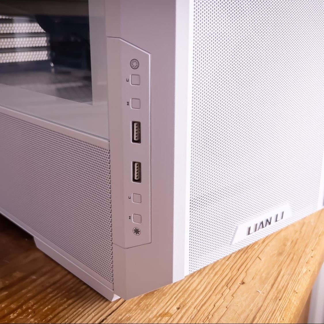 Lian Li Lancool 216X Case — alternate view