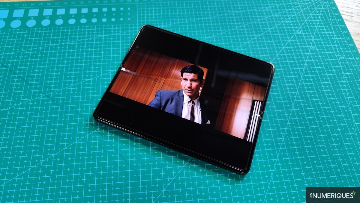 Samsung Precautions D Usage Pour Les Smartphones Galaxy Fold Et Flip