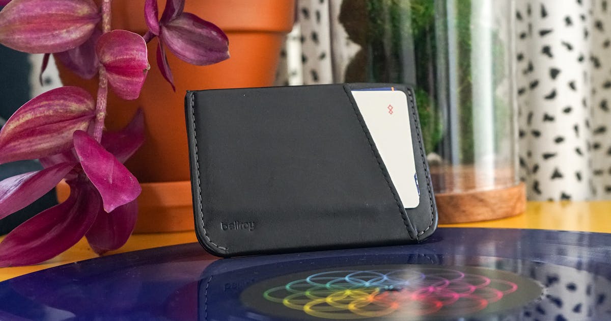 Bellroy Micro Sleeve — alternate view