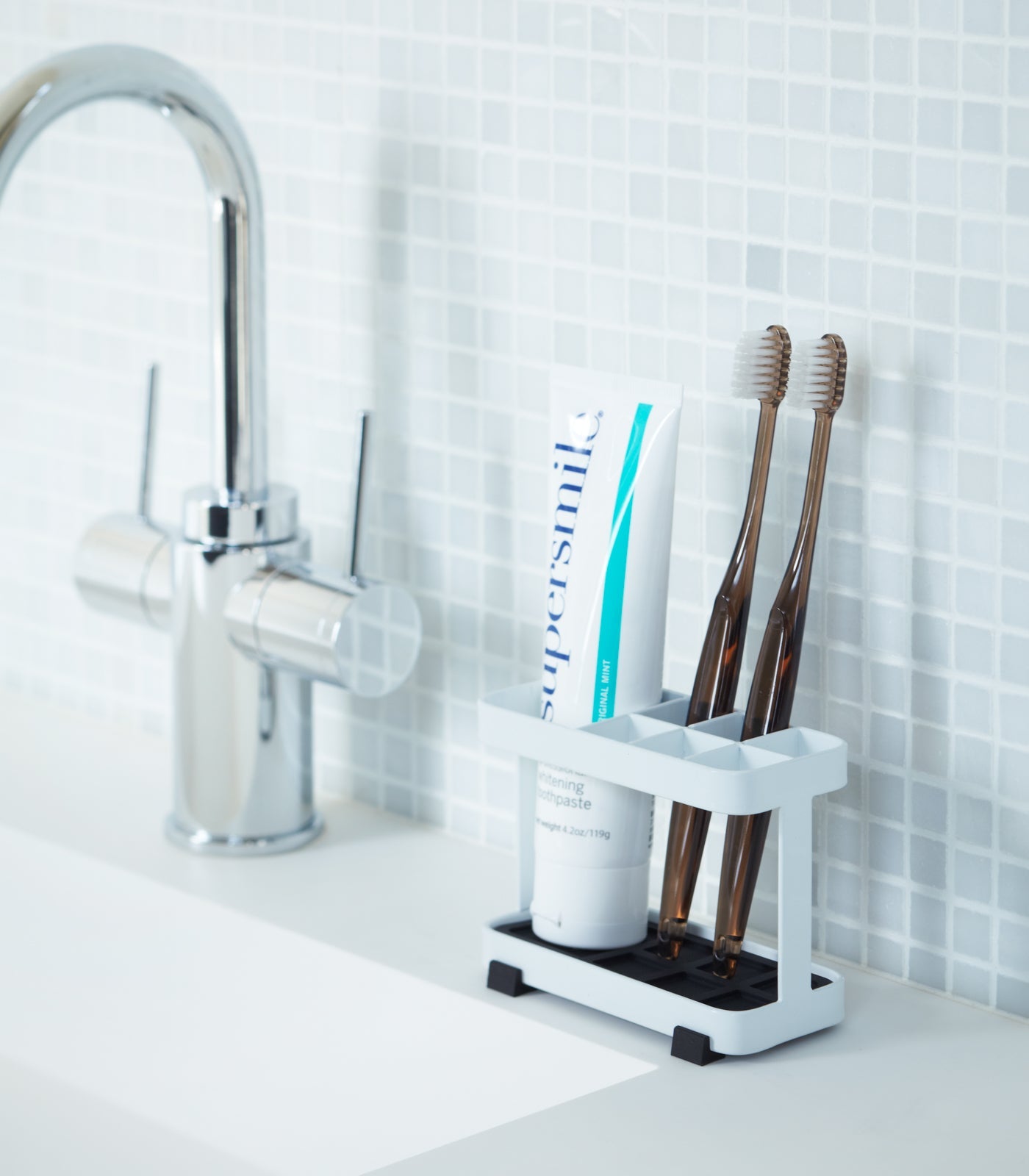 Sageandsill Toothbrush Toothpaste Stand Steel — alternate view