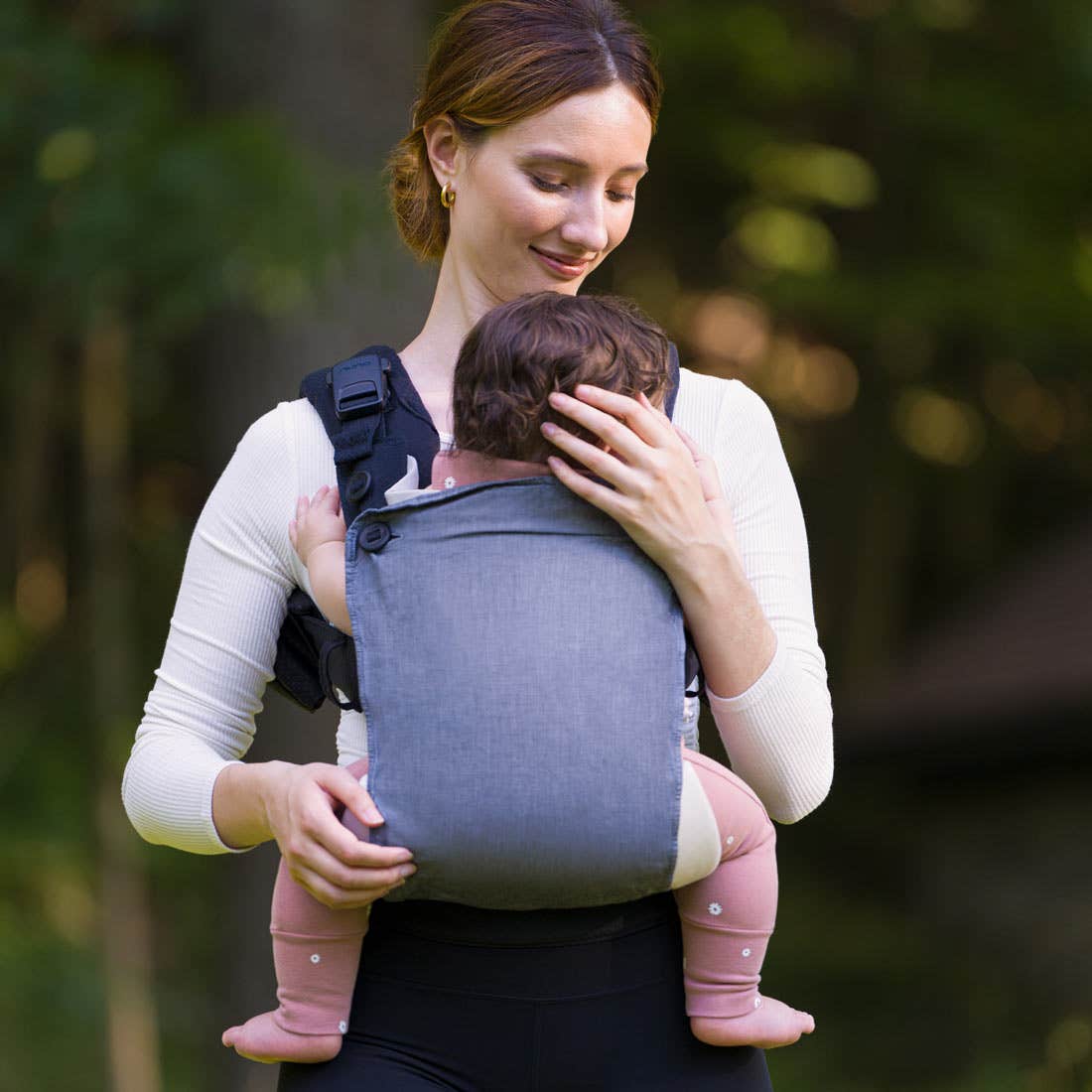 Nuna Cudl Clik 4-in-1 Baby Carrier Fog — alternate view