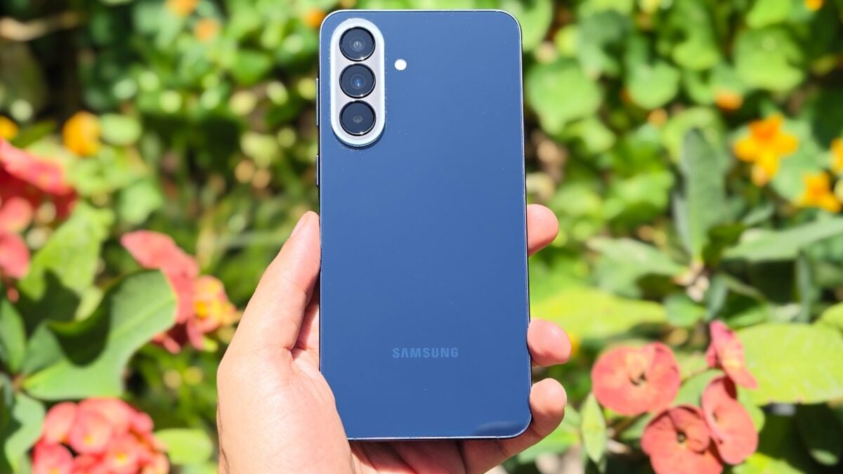 Samsung Galaxy A57 5G Awesome — alternate view