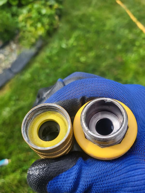 Stanley 100 Ft. X 5/8 Professional Grade Hose — alternate view