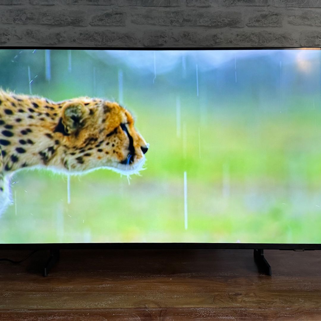 Samsung Hu8000f Uhd 4k Smart Hg43u800feuxen — alternate view