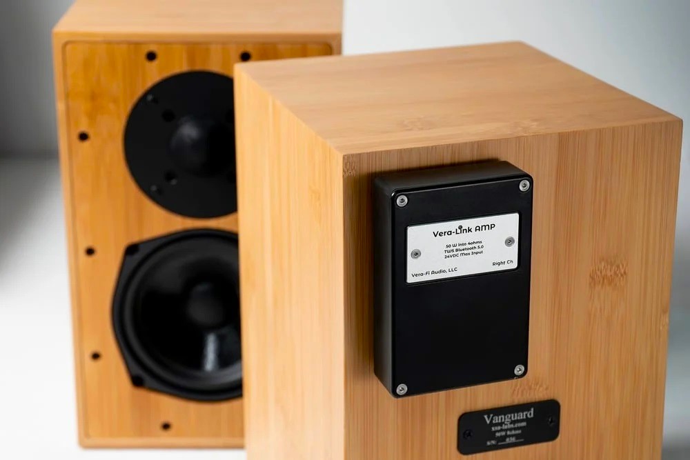 Vera-Fi Audio Vera Product Light Amplifier — alternate view