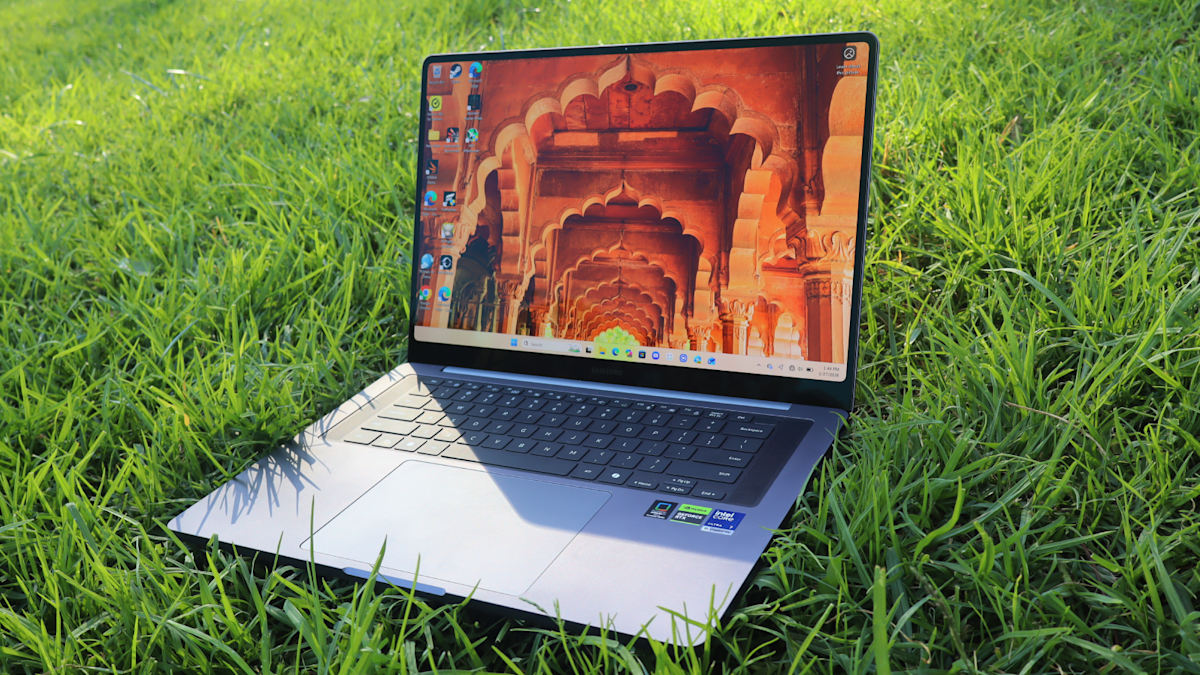 Samsung Galaxy Book6 16 Inch Touch U7 Ultra 7 Np760xjg Kg1ca — alternate view