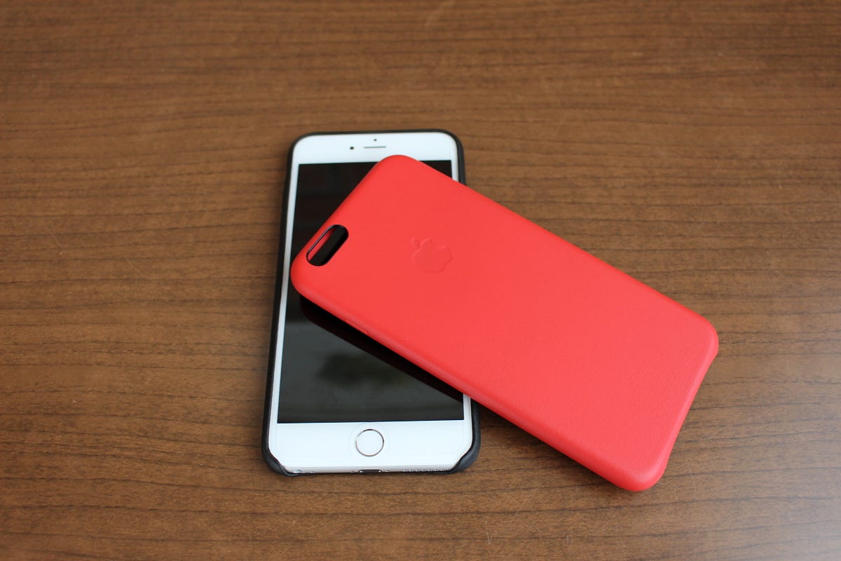 Apple Leather Case iPhone 6 Plus/6s Plus — alternate view