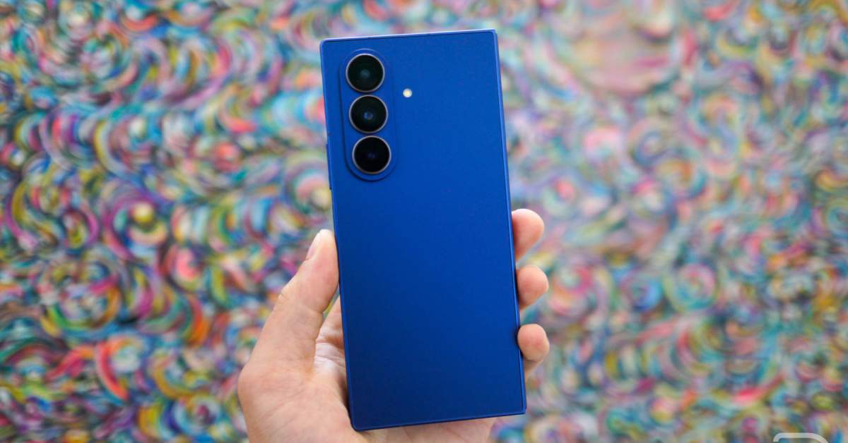 Samsung Galaxy Z Fold7 Sm F966bzkceee — alternate view