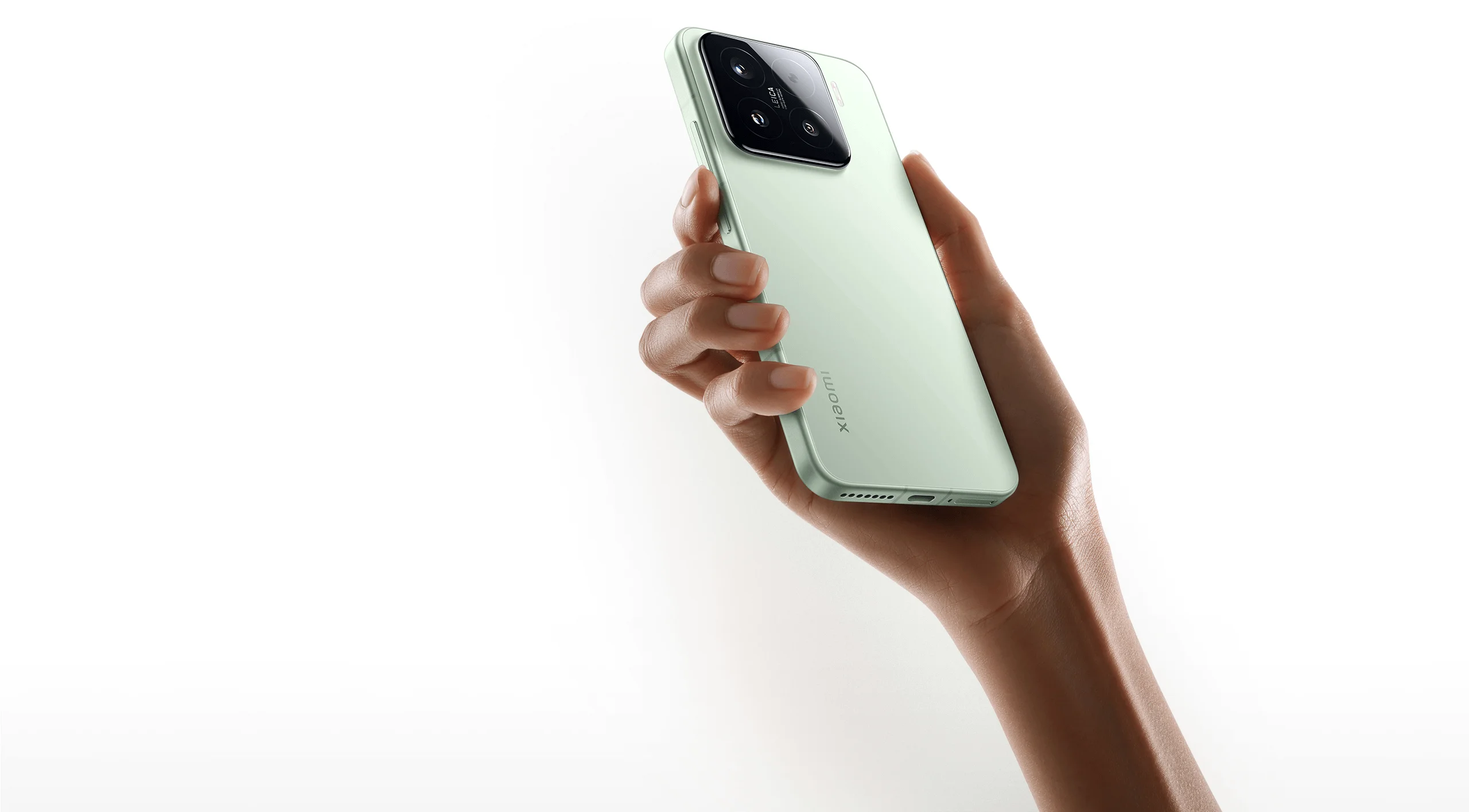 Xiaomi 15 — alternate view
