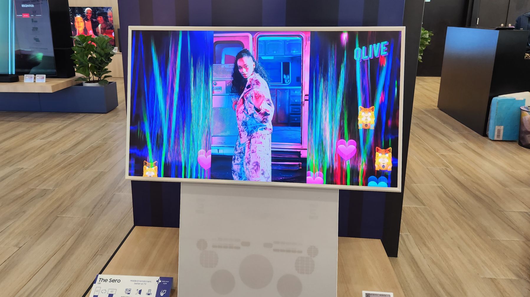 Samsung The Sero — alternate view
