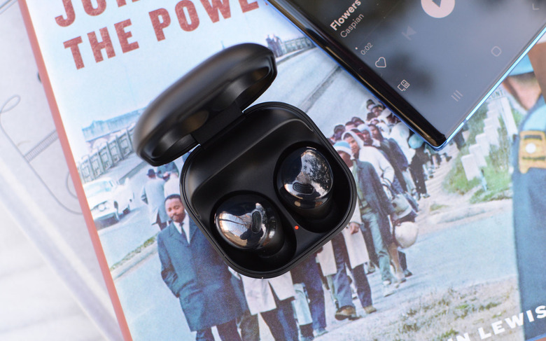 Samsung 360 Audio Galaxy Buds Pro — alternate view
