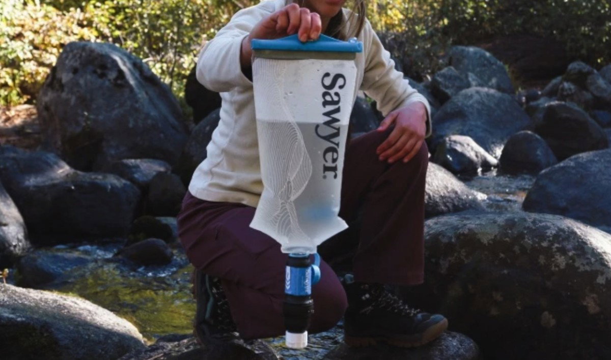 Sawyer Squeeze Water Filtration System — alternate view