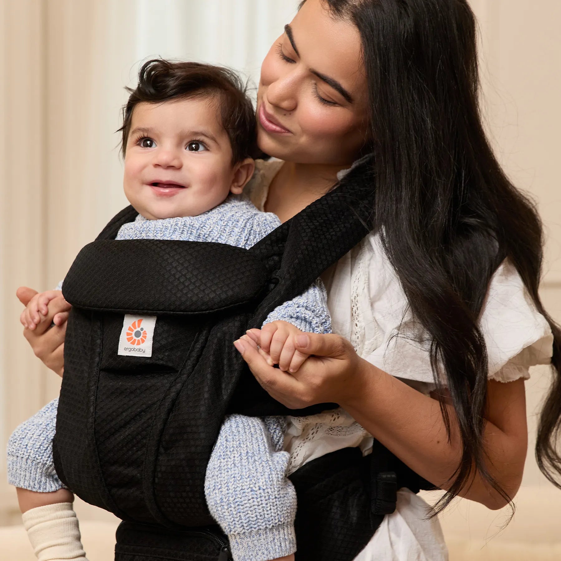 Ergobaby Omni 360i — alternate view