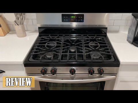 Frigidaire 24 Stainlees Steel GAS Convection Oven FOG68C2IUX