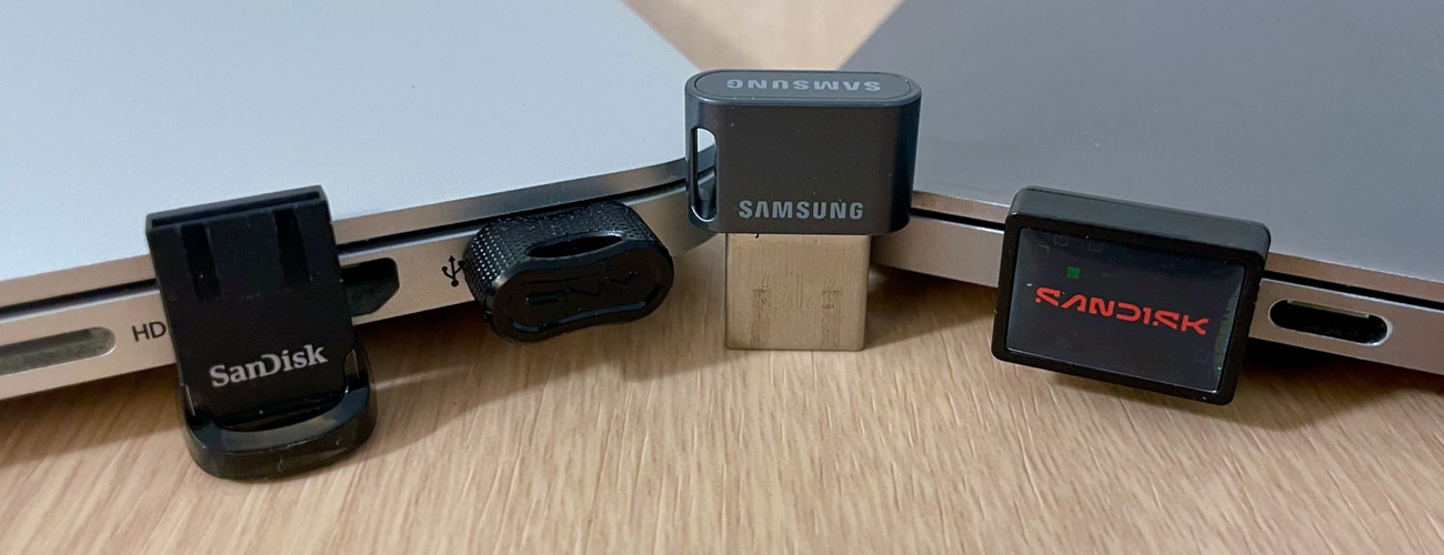 Samsung Usb Flash Drive — alternate view