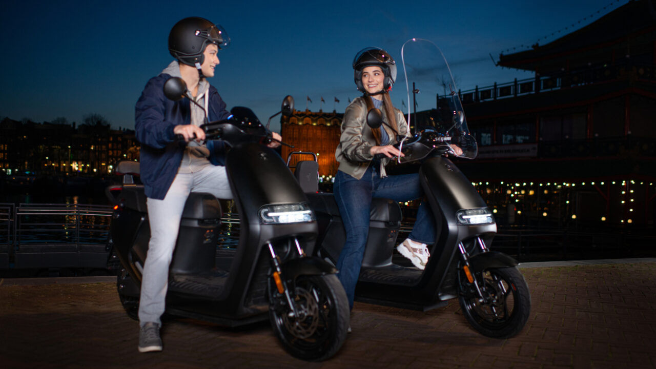 Segway eScooter E110SE — alternate view